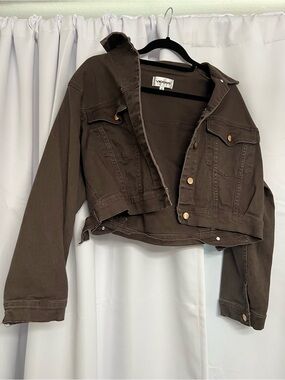 Vigoss Cropped Jean Jacket in Dark Brown